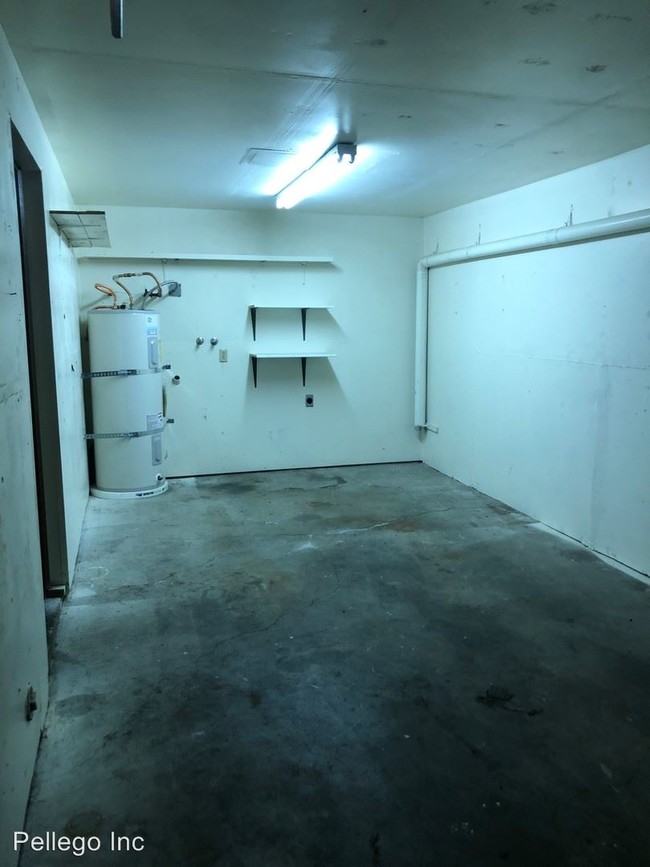 Foto del edificio - 717 F Pl NE