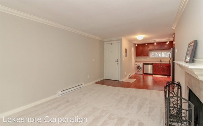 Building Photo - 2 br, 1 bath House - 23417 16th Ave S Apt ...