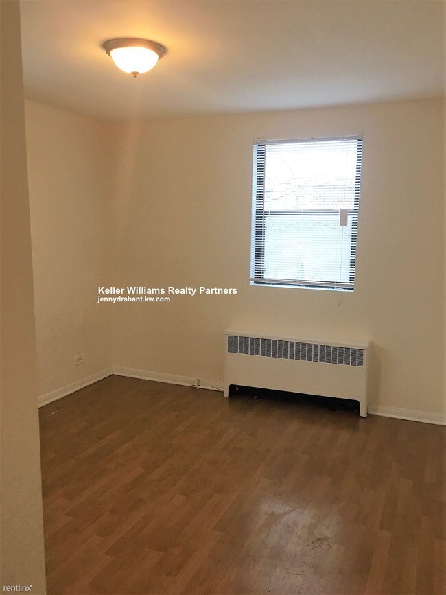 Building Photo - 2 br, 1 bath  - 2017 W Morse Ave 1F