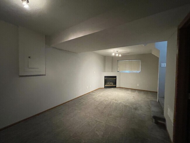 Foto del edificio - 17738 Olive St
