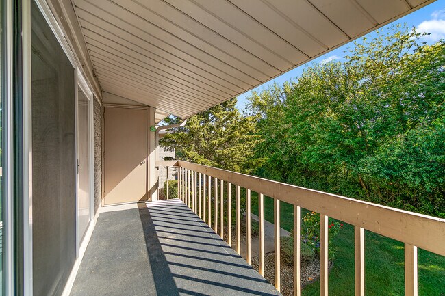 Foto del edificio - 15717 Orlan Brook Dr