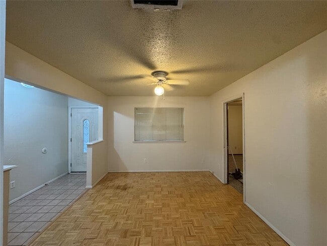 Building Photo - 8224 NW 28th Terrace