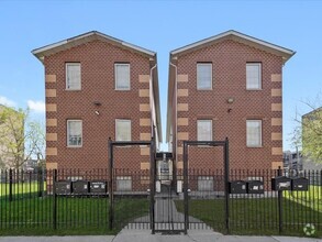 Building Photo - 6139 S King Dr