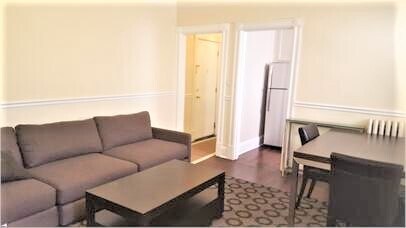 Foto del edificio - 1305 Potomac St NW