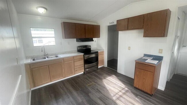 Foto del edificio - 1001 NE 77th St