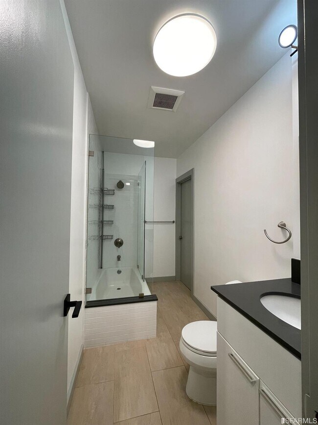 Foto del edificio - 761 Commercial St