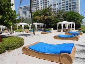 Foto del edificio - 3001 S Ocean Dr
