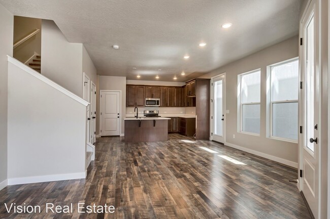 Building Photo - 3 br, 2.5 bath House - 4449 W 2550 N