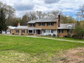 Building Photo - 231 Rivergate Dr