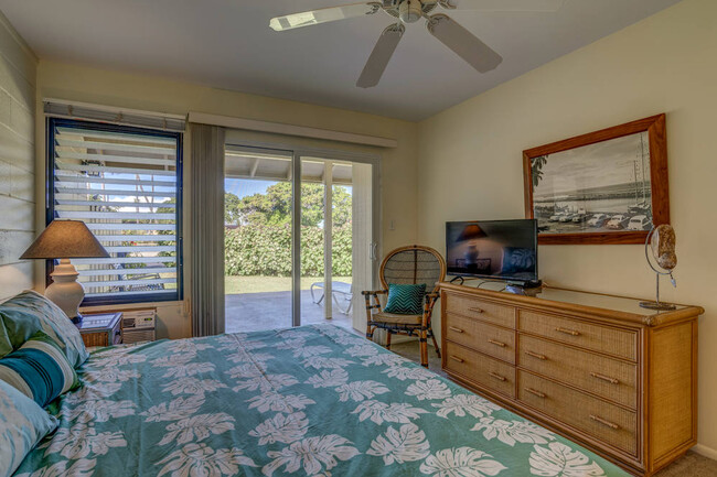 Bedroom lanai - 5 Puakukui Pl