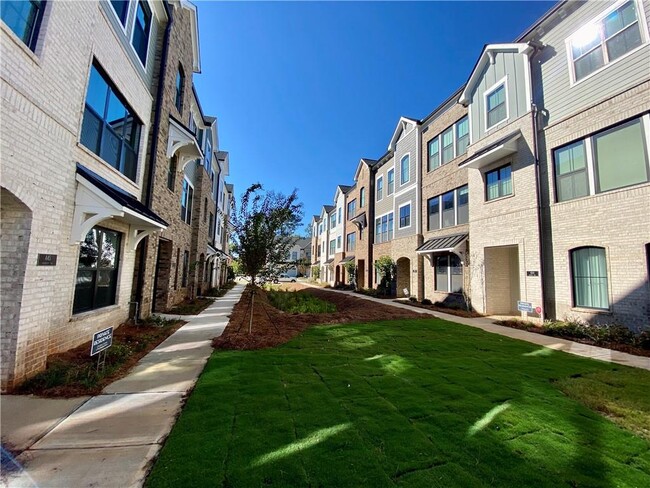Foto del edificio - 435 Ashbury Dr