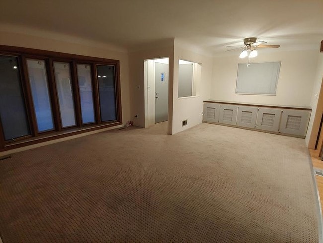 Building Photo - 25300 Harmon St