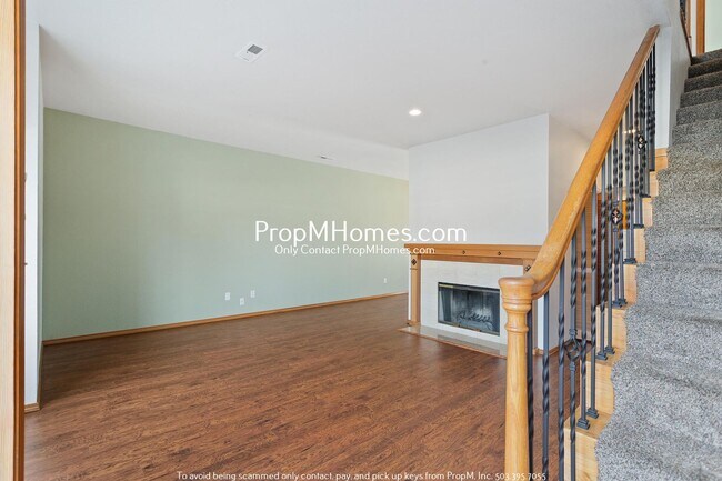 Foto del edificio - Spacious Townhome in Wilsonville - Two Primary Suites!