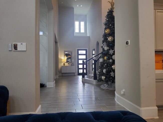 Foto del edificio - 8914 Corella Ln