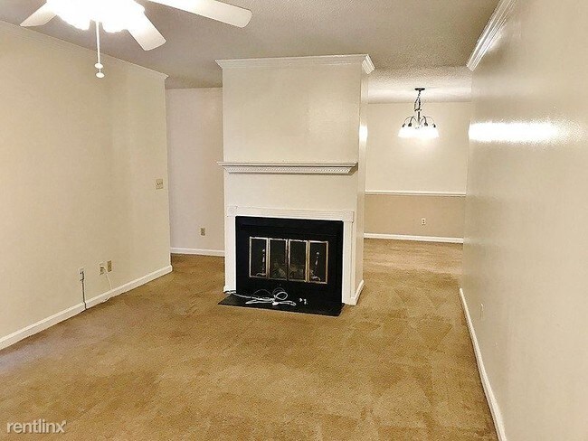Foto del edificio - 3 br, 3 bath Townhome - 104 Saint James Place