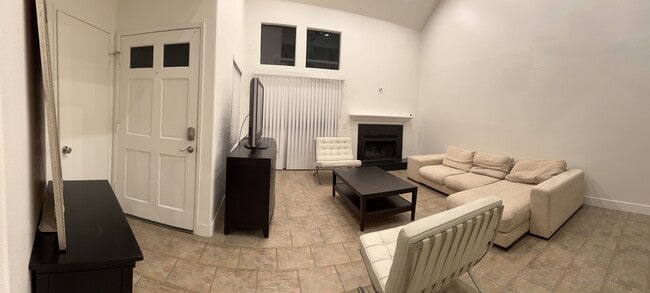 Building Photo - 59 Briarglen