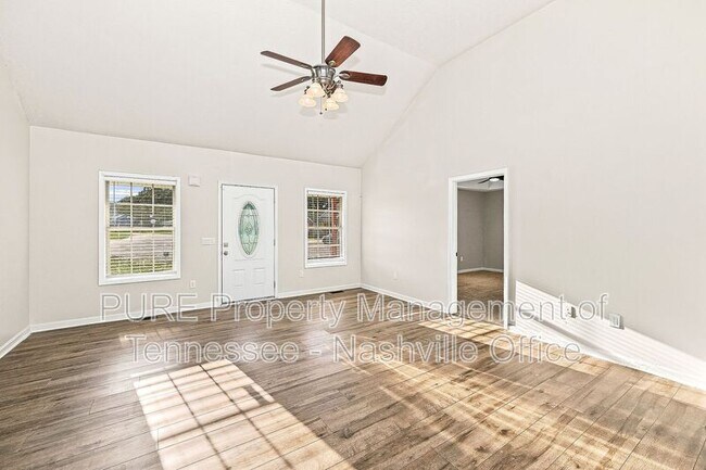 Foto del edificio - 642 Indian Springs Cir