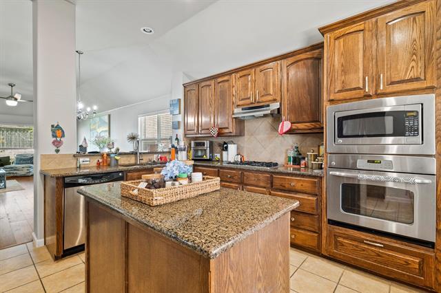 Foto del edificio - 1212 Dripping Springs Ln