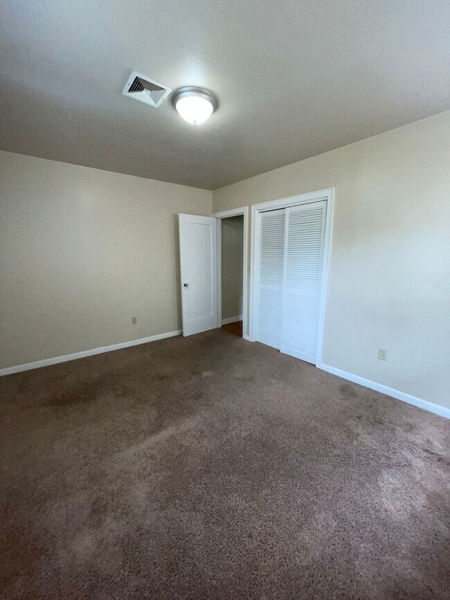 Foto del edificio - 3 bed 1 bath home in South Salem