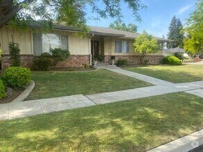 Building Photo - 1739 W Fremont Ave