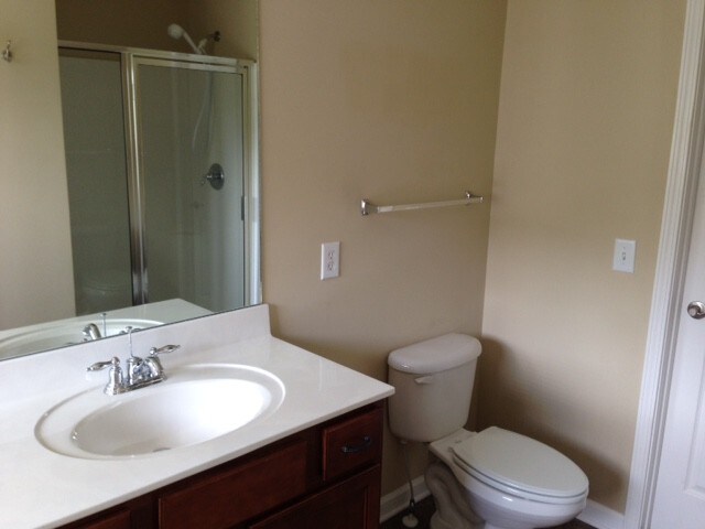 One of Master Sinks - 1033 Park Run Dr
