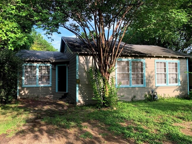 Building Photo - 4903 Caswell Ave