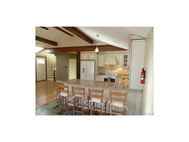 Foto del edificio - 39 Clifford Ct