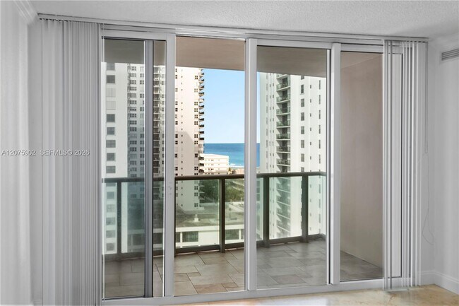 Building Photo - 2501 S Ocean Dr