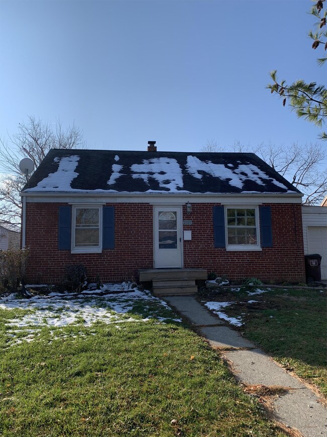 Building Photo - 2317 Wales Ave