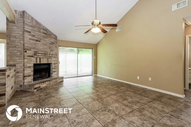 Foto del edificio - 16010 Sweet Fern St