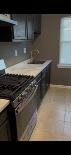 Kitchen - 406 Chaplin St SE