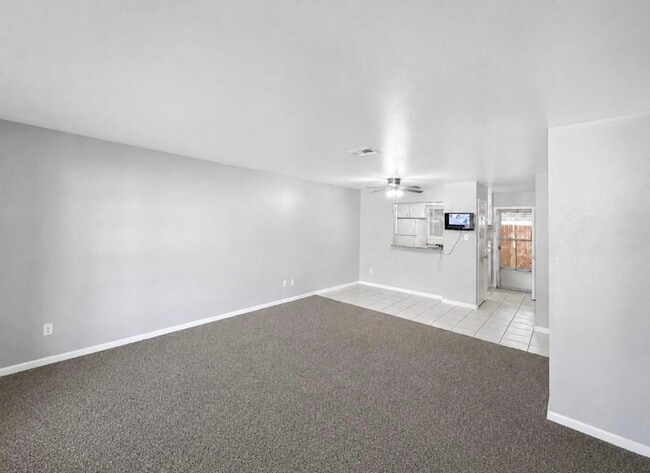 Foto del edificio - 3320 Burke Rd