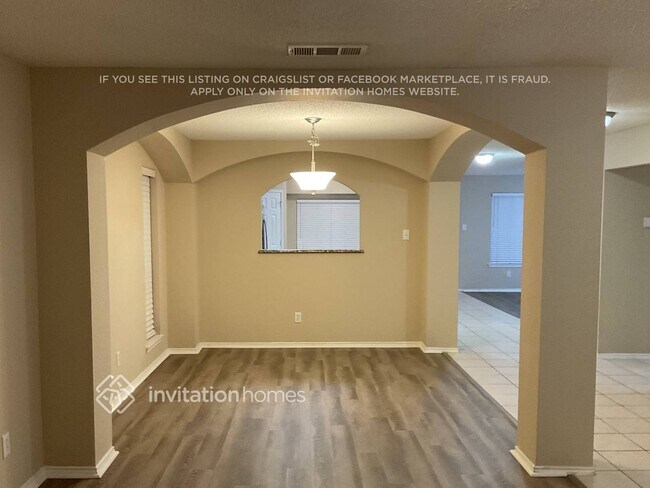 Foto del edificio - 6849 Permian Ln