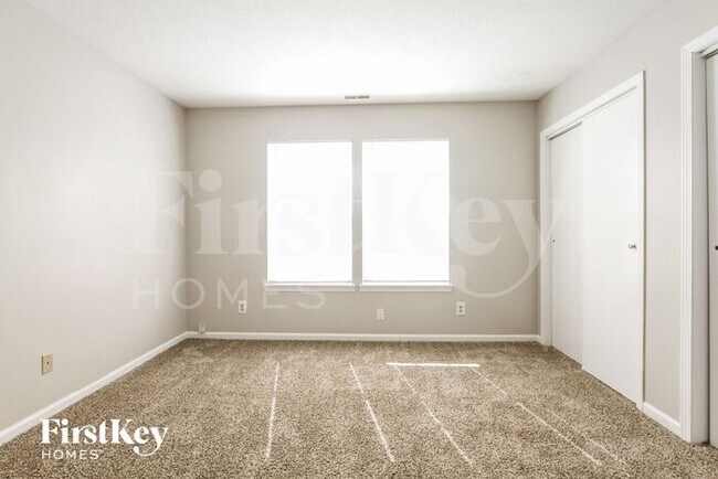 Building Photo - 8332 Country Meadows Dr