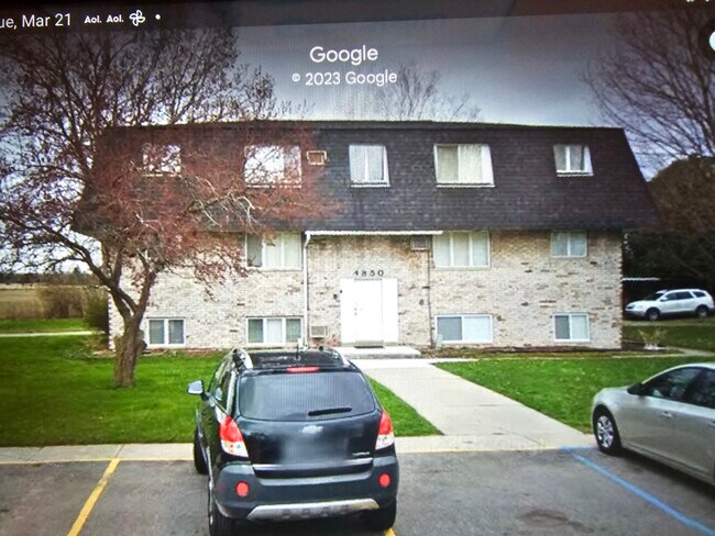 Building Photo - 4850 S Washington Rd