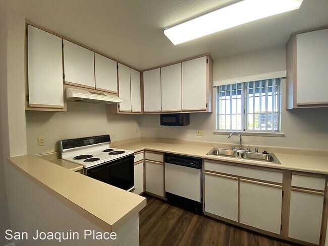 Foto del edificio - 3301 Redding Ave