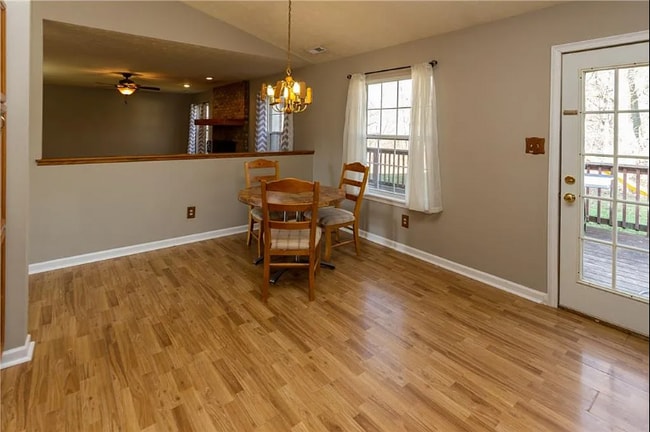 Foto del edificio - 1502 Brook Pointe Dr