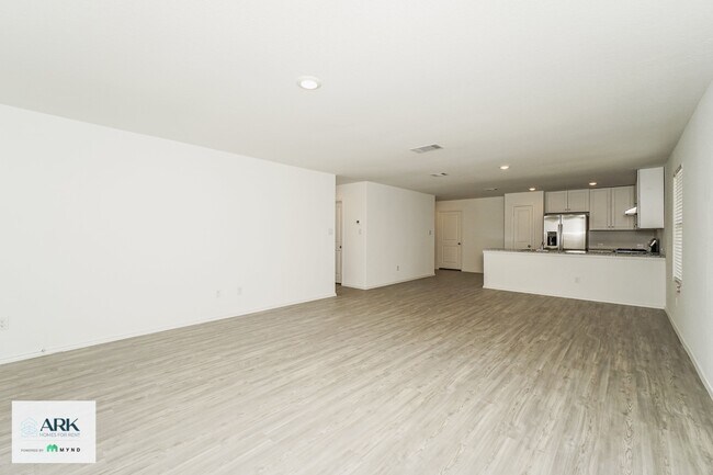 Foto del edificio - 5790 Companion Lp