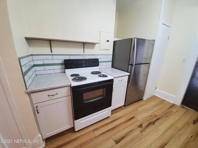 Foto del edificio - 3680 Rosemary St