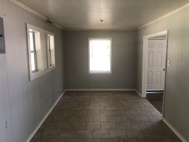 Building Photo - 118 Pemberton Dr