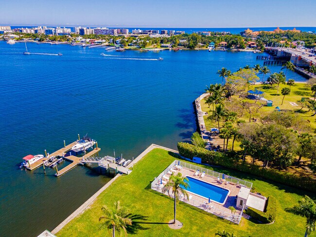 Foto del edificio - 311 E Ocean Ave