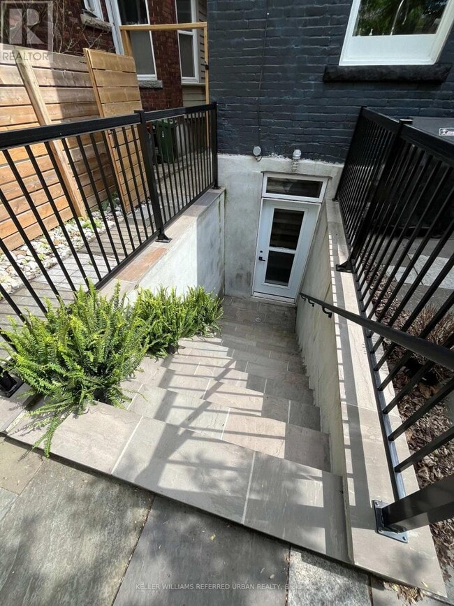 Building Photo - 64 Grenadier Rd
