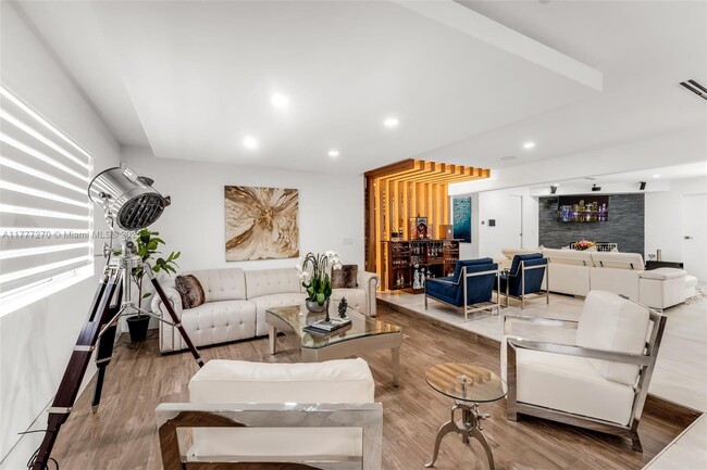 Building Photo - 14401 SW 79th Ave
