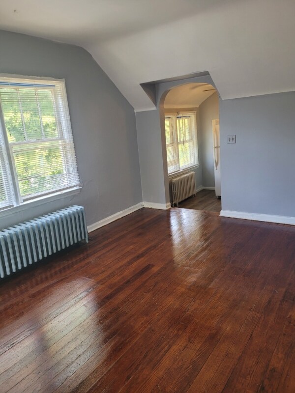 Primary Photo - 701 Avon St