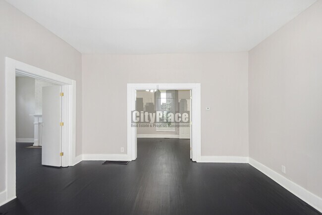 Foto del edificio - 429 N State Ave