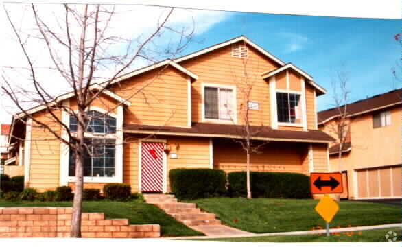 Building Photo - 2301 Mt. Humphries Cor