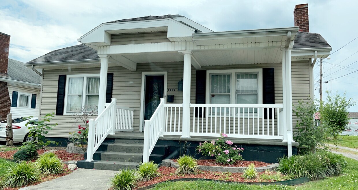 1117 E Sycamore St, Vincennes, IN 47591 House Rental in Vincennes, IN