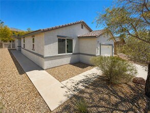 Building Photo - 1000 Aspen Cliff Dr