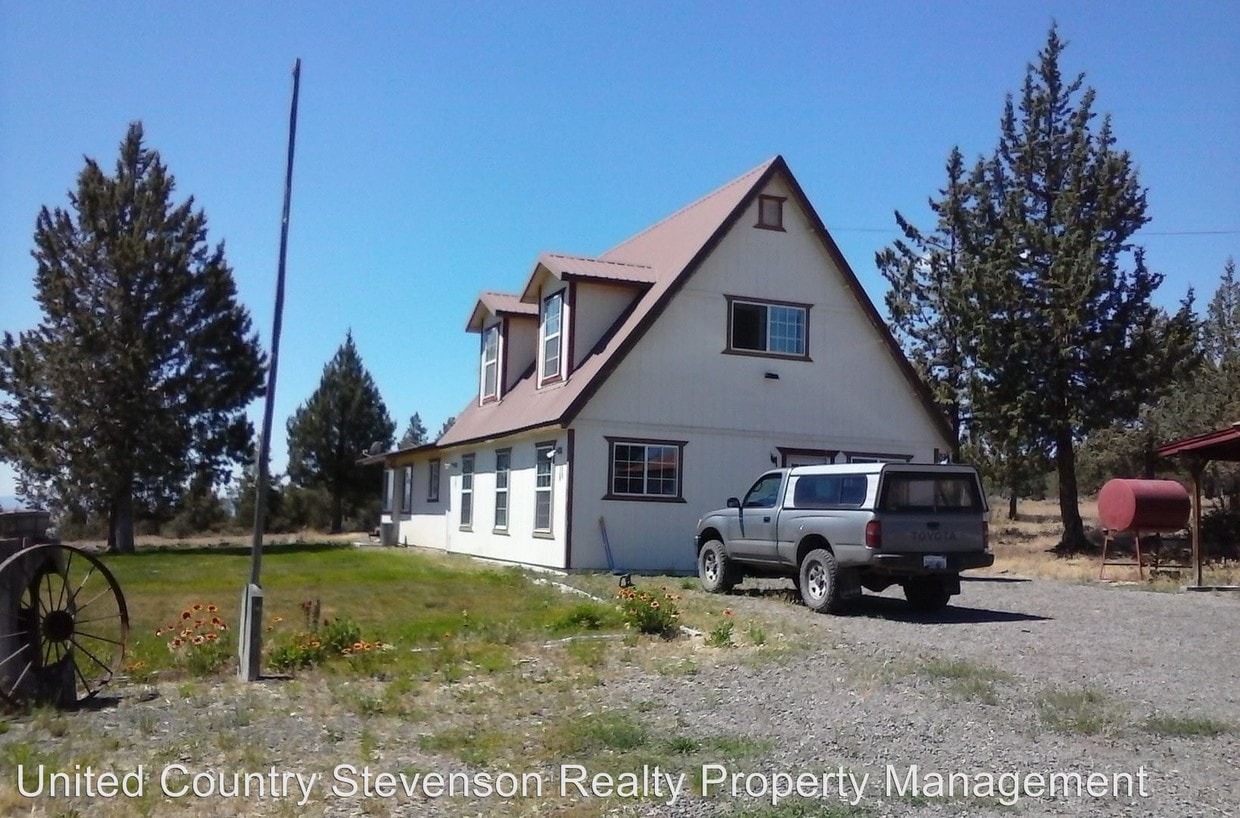 2 br, 1.5 bath House 640 B Bobcat House Rental in Alturas, CA