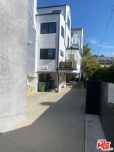 Building Photo - 2225 4th St